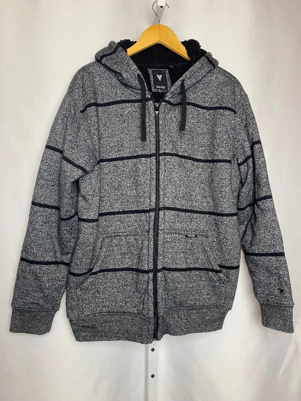 Univibe Menʻs Heather Gray | Black Sherpa Lined Striped Full Zip-up Hoodie Large